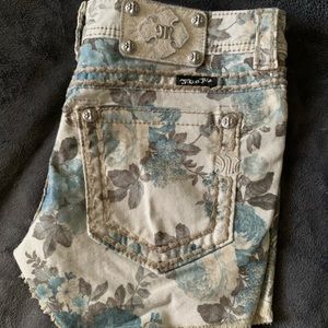 Miss Me Shorts